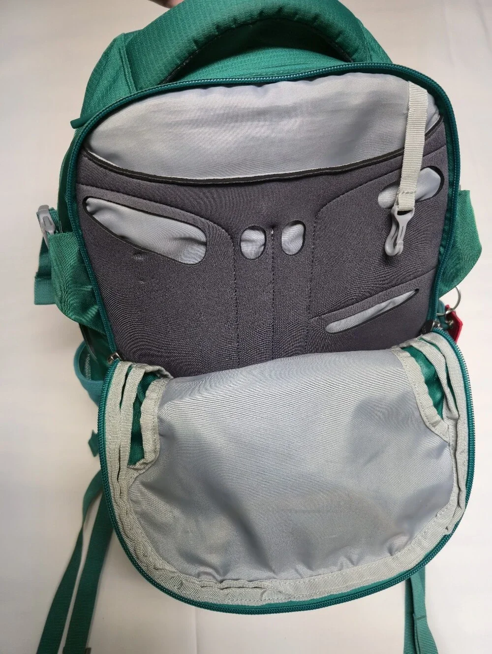 Lowe Alpine Magma 28L Outdoor Hiking Travel Laptop Backpack Daypack